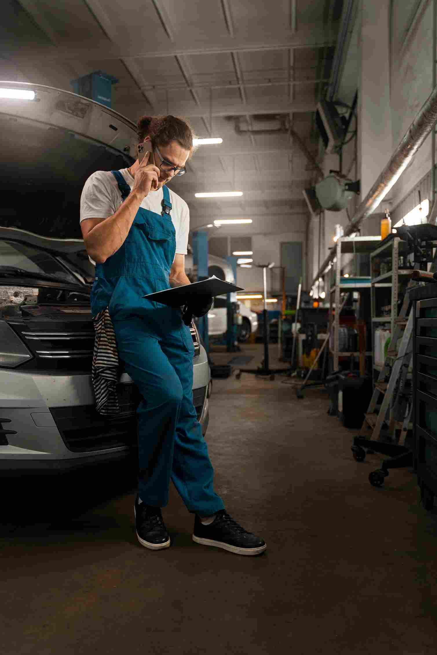 male mechanic working shop car 1_11zon